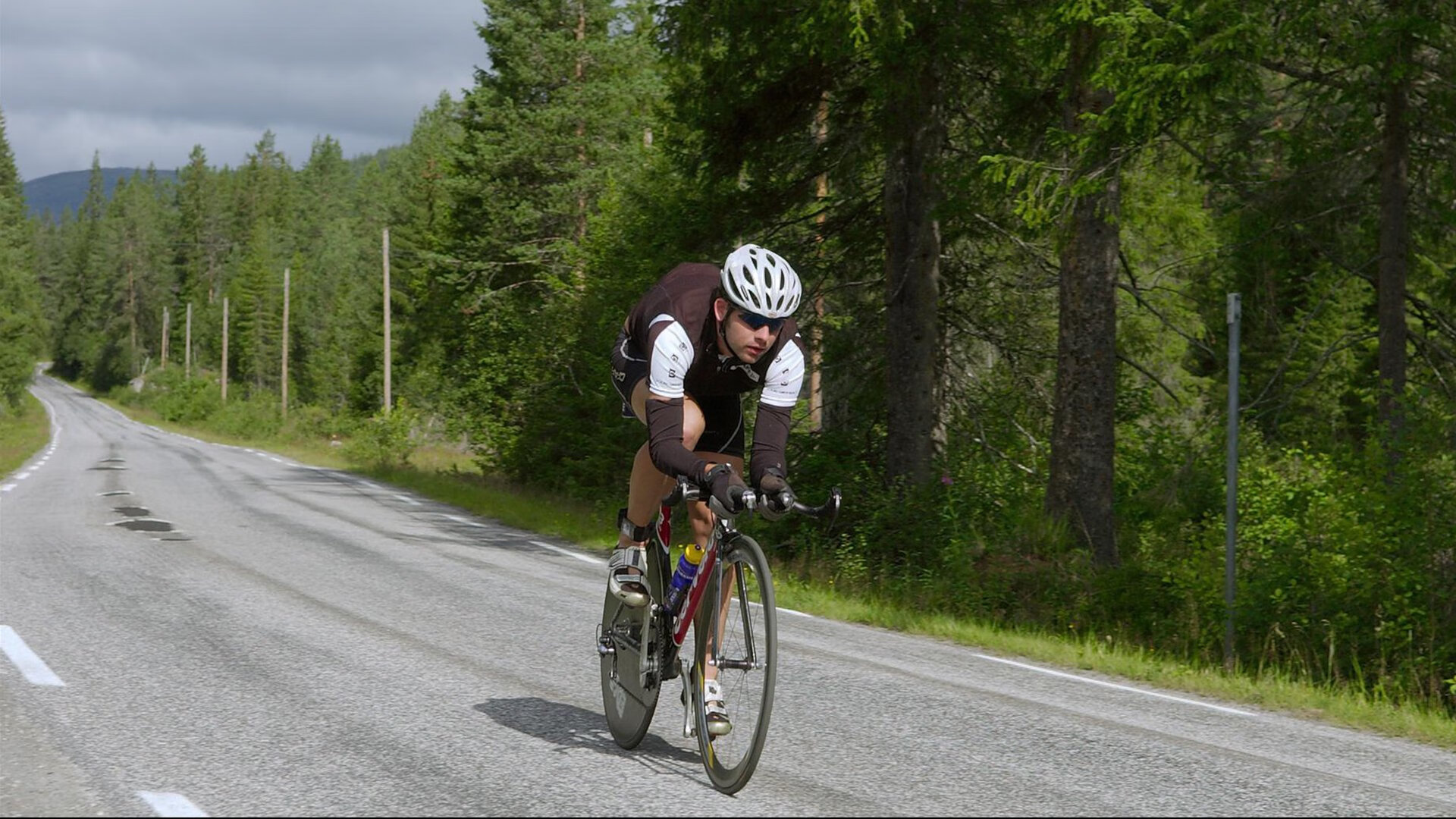 大型沙滩派对与运动狂欢，夏日运动新热点，沙滩派对是什么意思